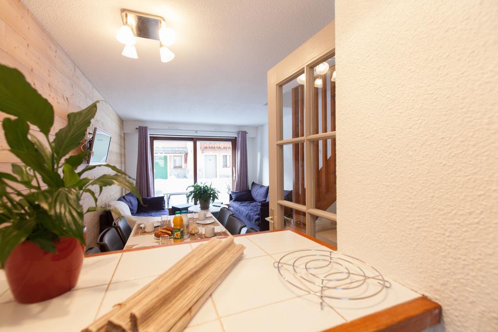 Les Chalets Du Jardin Alpin La Salle-les-Alpes Bagian luar foto