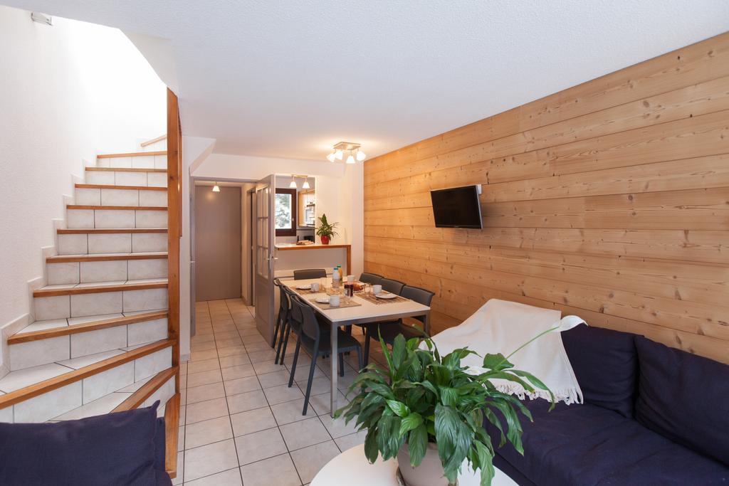 Les Chalets Du Jardin Alpin La Salle-les-Alpes Bagian luar foto